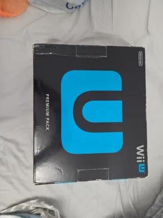 Nintendo Wii U con juegos y accesorios
