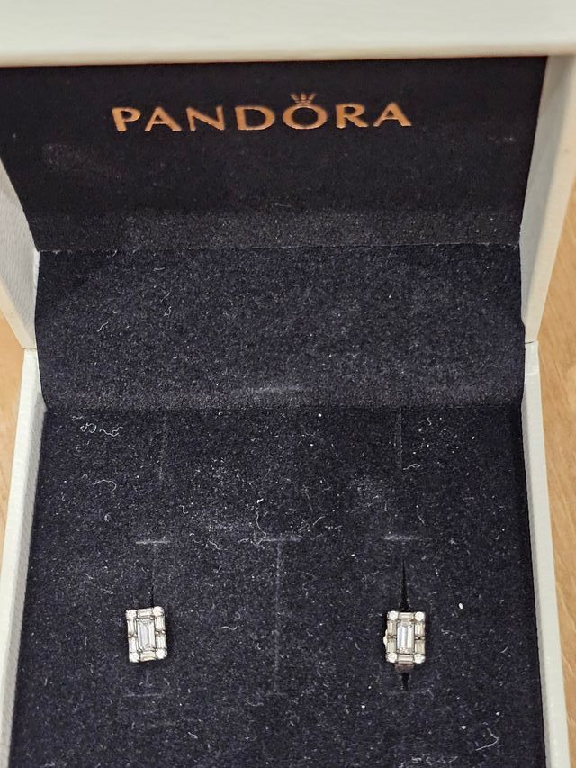 Pendientes circonitas de Pandora