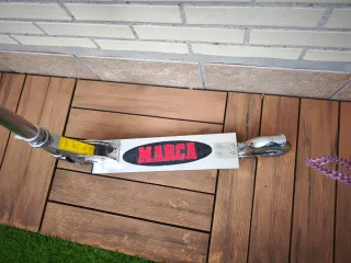Patinete infantil periódico MARCA