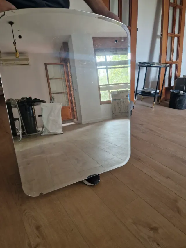 Espejo de cristal y metal