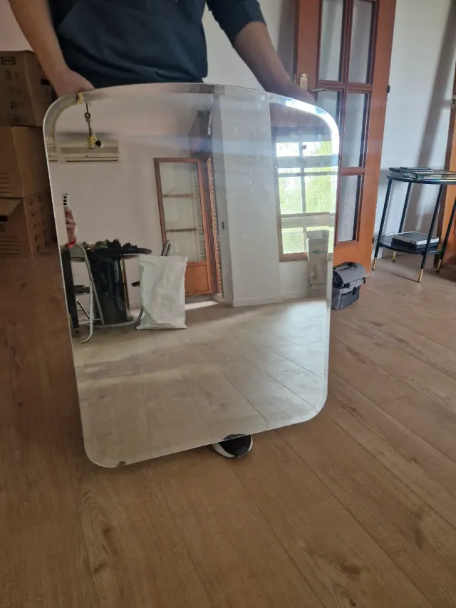 Espejo de cristal y metal