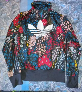 Chaqueta Adidas Edición Limitada Mujer