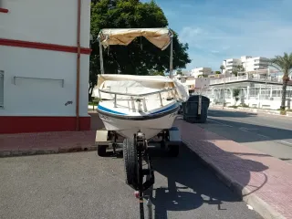 Barco Río 4m Motor 40CV 2T
Incluye remolque papele