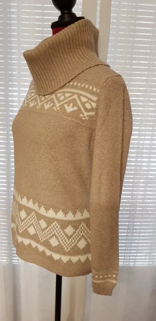 Jersey Genfis beige con grecas blancas