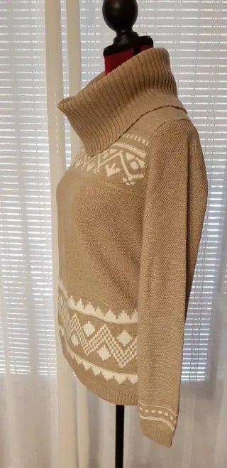 Jersey Genfis beige con grecas blancas