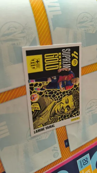 Lamine Yamal Supreme Gold Extra 19 Panini