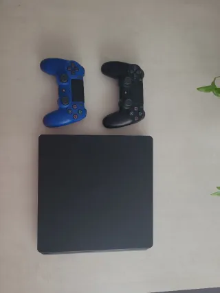 PS4 (PlayStation 4) + 2 Mandos