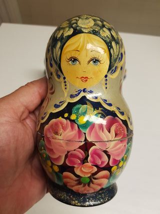 Matrioska Russa in legno n°5 bambole