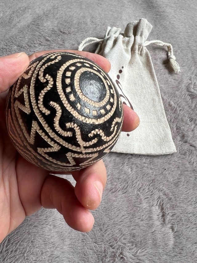 Sonaja huevo Shipibo Maraca grande