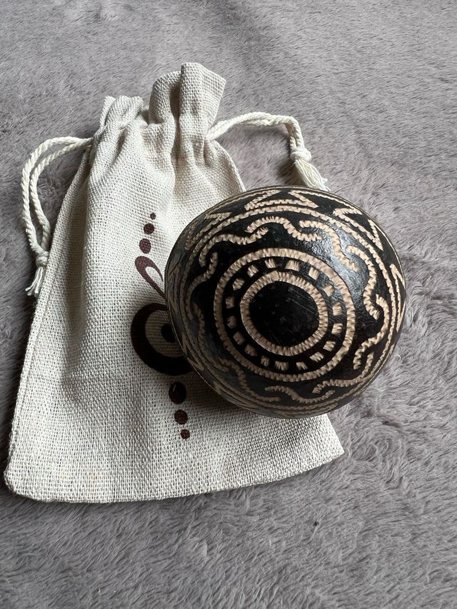 Sonaja huevo Shipibo Maraca grande