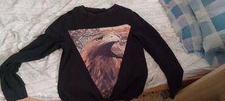Sudadera Negra con Estampado de Águila