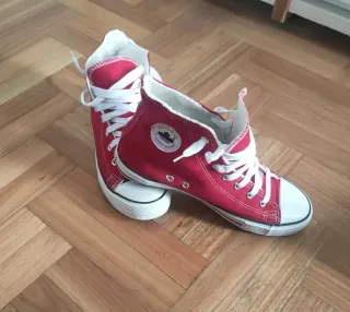 Ginnastica tipo converse Rosse Alte
