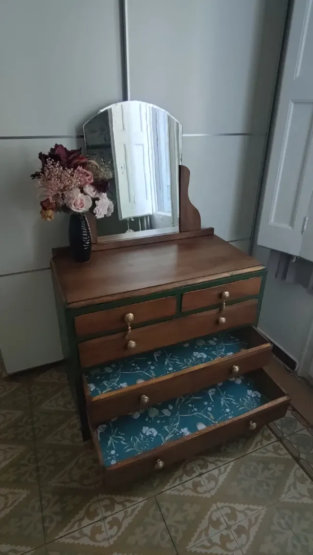 Peleiça Vintage Madeira e Verde