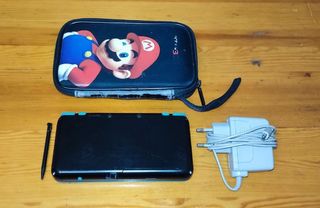 New Nintendo 2DS XL + Funda y Cargador
