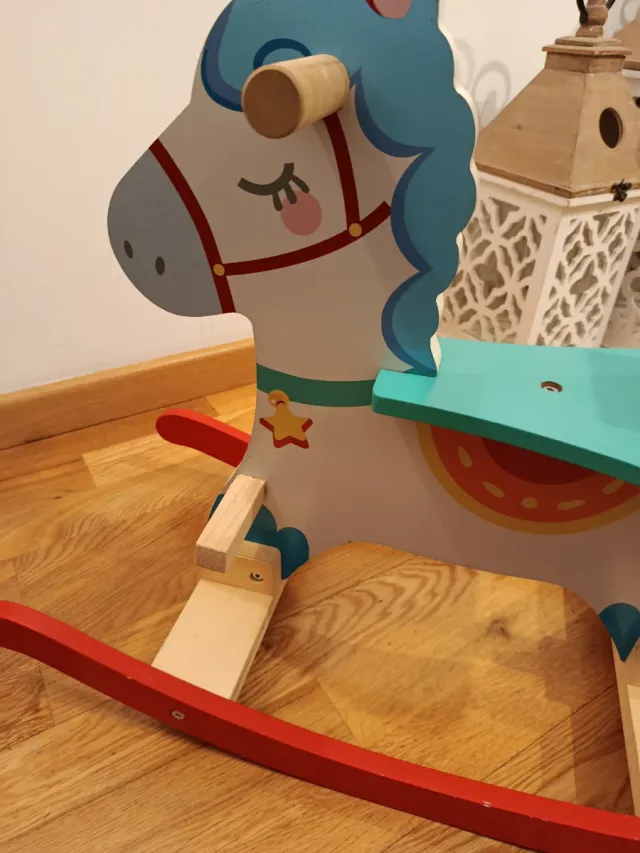 Caballito balancín de madera