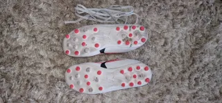 Botas de fútbol Puma tacos