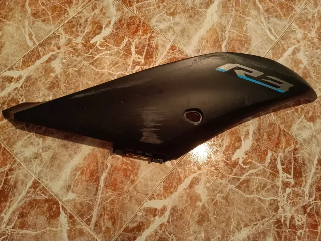 Carenado original Lateral derecho Yamaha R3 2023 R