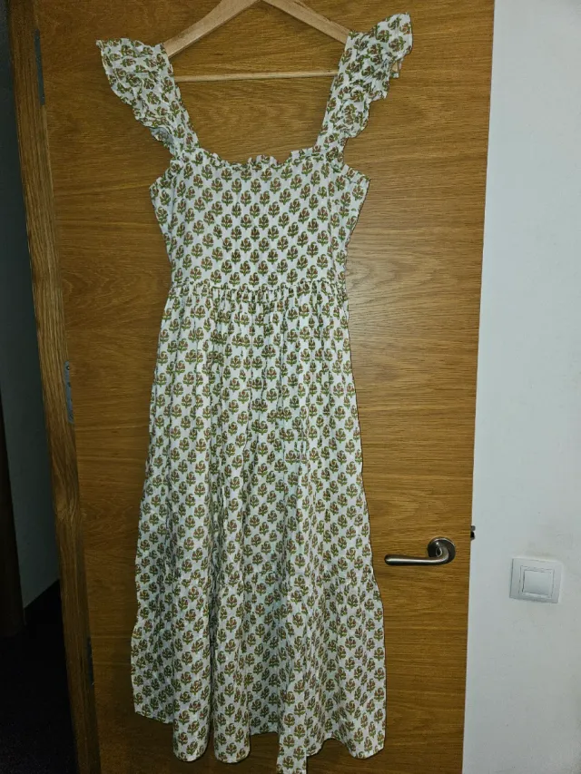 Vestido midi tirantes volantes estampado