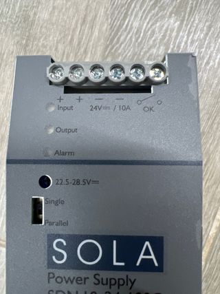 Fuente Alimentación SOLA SDN 10-24-100C 24V