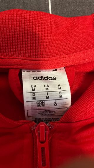 Chaqueta Adidas Roja con Rayas Blancas