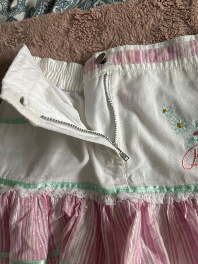 Conjunto Barbie camiseta y falda