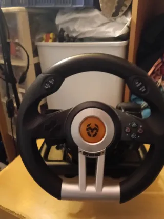 Volante per PS4 e Xbox One