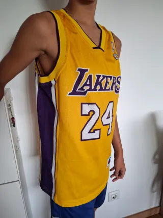 Camiseta Lakers 24 Bryant Champion Talla S