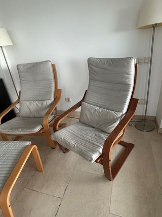 2 poltrone IKEA con poggiapiedi + coperte + 4 cuscini