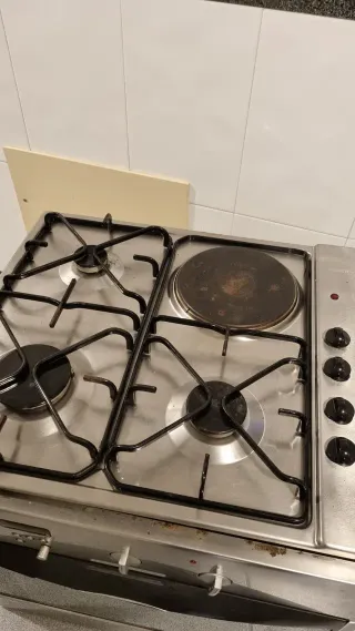 Placa de fogão a gás e forno eléctrico Bosch