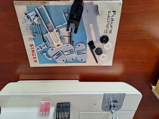 Máquina Singer Futura 2002 - Accesorios