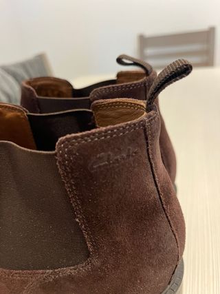 Stivaletti uomo Clarks marroni scamosciati