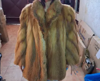 Abrigo de pelo tipo zorro