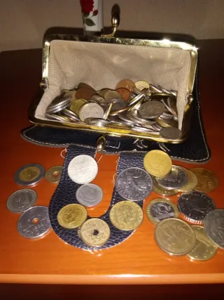 Lote de monedas de varios países no envío no