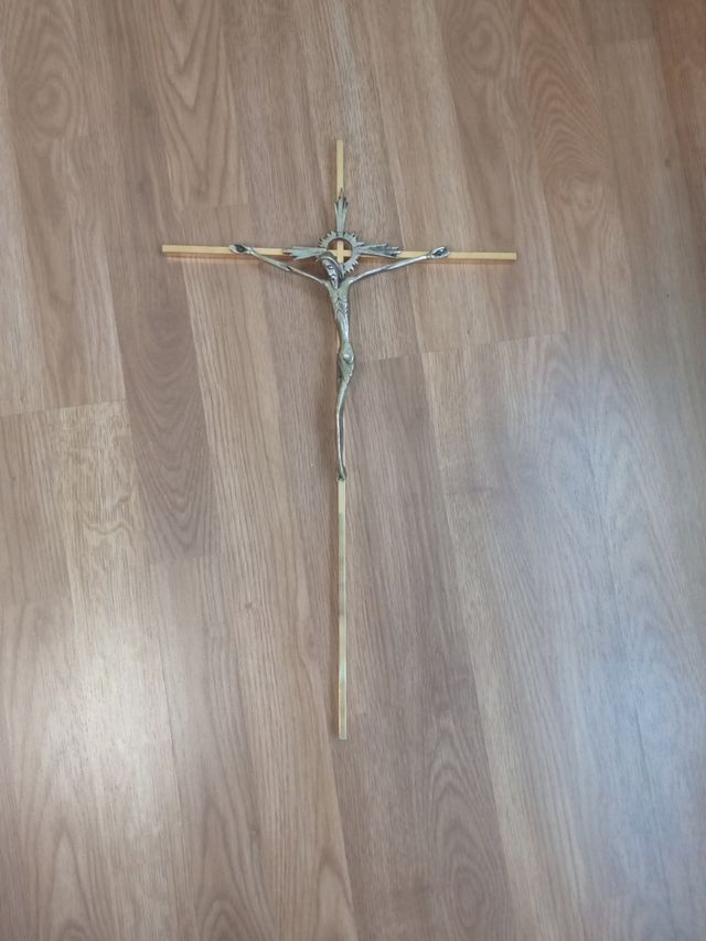 Crucifijo metal