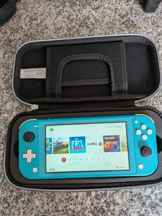 Nintendo Switch Lite Turchese + custodia