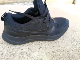 Zapatillas Nike niño
COSMIC UNISEX 
Running 