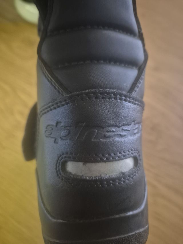 Botas de moto negras marca Alpinestar talla 36 u