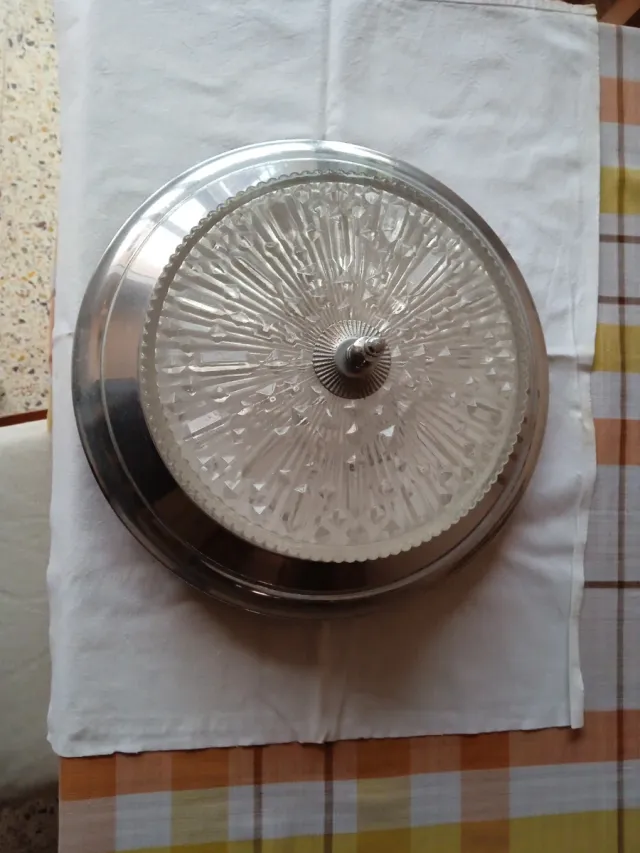 Plafón de techo metal y cristal