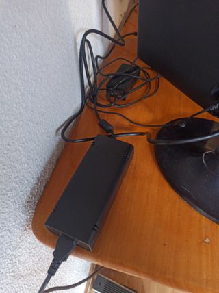 Xbox 360 Negra con Mando y Cascos y TV samsung