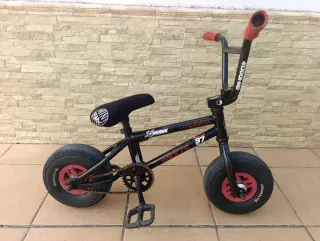 Mini BMX Wildcat Negra