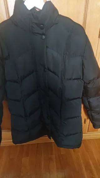 Cazadora acolchada negra