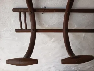 Perchero de madera rústico