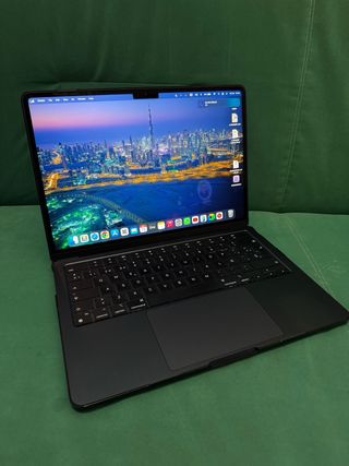 MacBook Air M2 Medianoche 8/256GB