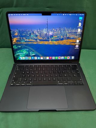 MacBook Air M2 Medianoche 8/256GB