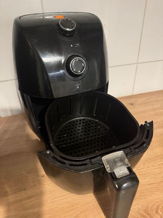 Freidora de aire Saivod negra