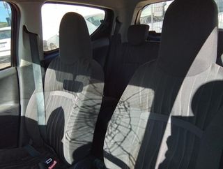 Piloto trasero derecho nissan pixo (uao) 5159525