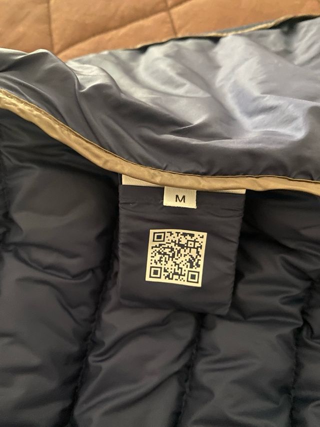 Plumífero Jott Azul marino con Capucha