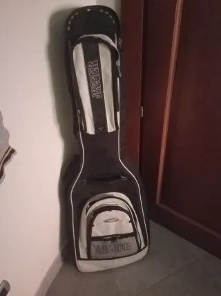 Basso Elettrico Marcus Miller V3. Nuovo