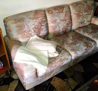 Divano 3 posti sfoderabile + pouf