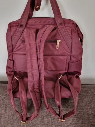 Mochila morada nueva